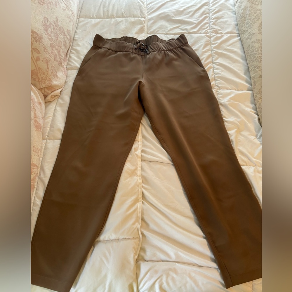 Lululemon On the Fly pants